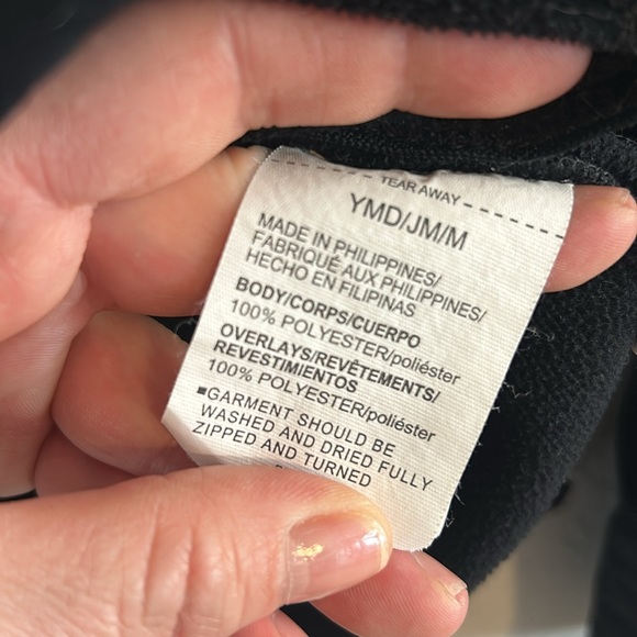 UA COLDGEAR jacket w/ hoodie - Picture 8 of 8